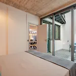 The Warehouse - Industrial Loft *