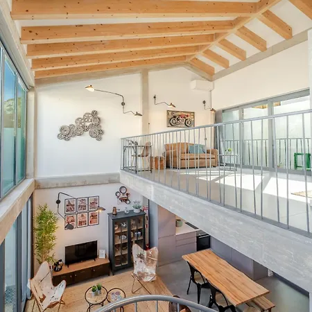 The Warehouse - Industrial Loft Фару