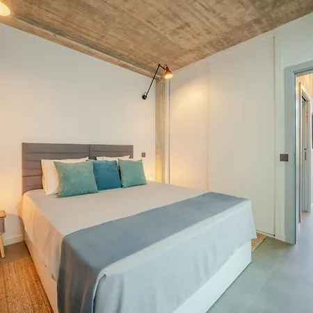 The Warehouse - Industrial Loft *