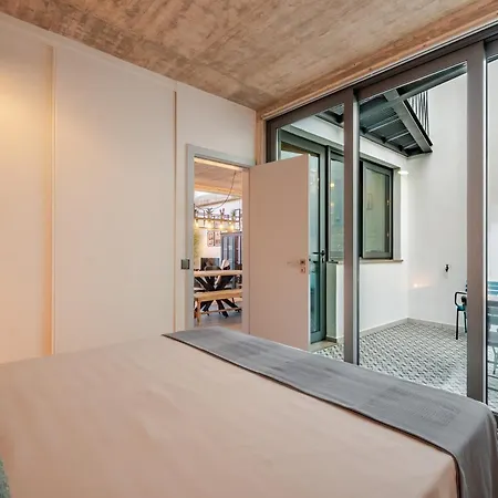 The Warehouse - Industrial Loft *