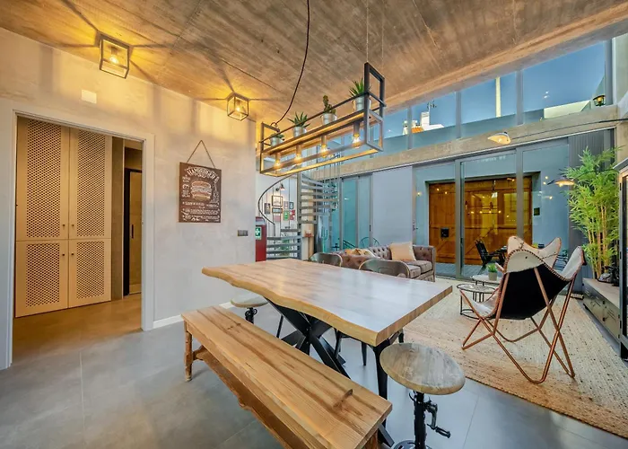 The Warehouse - Industrial Loft 度假居 法鲁区