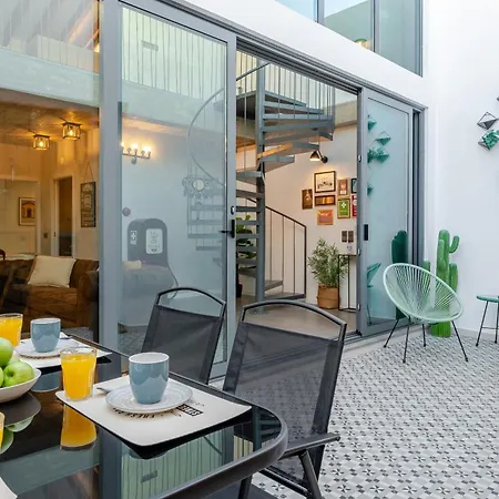 The Warehouse - Industrial Loft Ferienhaus *