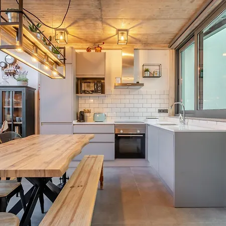The Warehouse - Industrial Loft