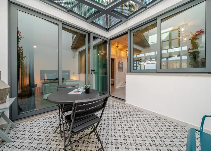 The Warehouse - Industrial Loft