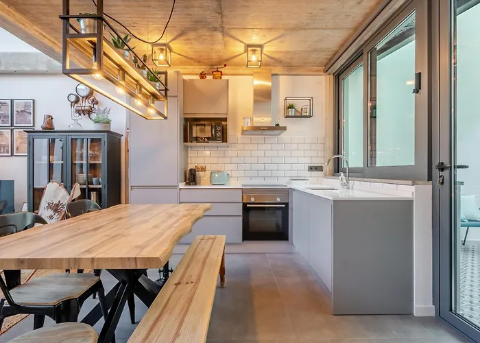 The Warehouse - Industrial Loft