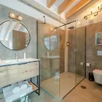 The Warehouse - Industrial Loft *